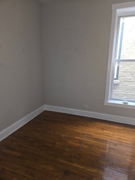 Building Photo - 2238 W 21st St