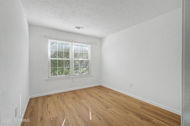 Building Photo - 15 Nashville Ct