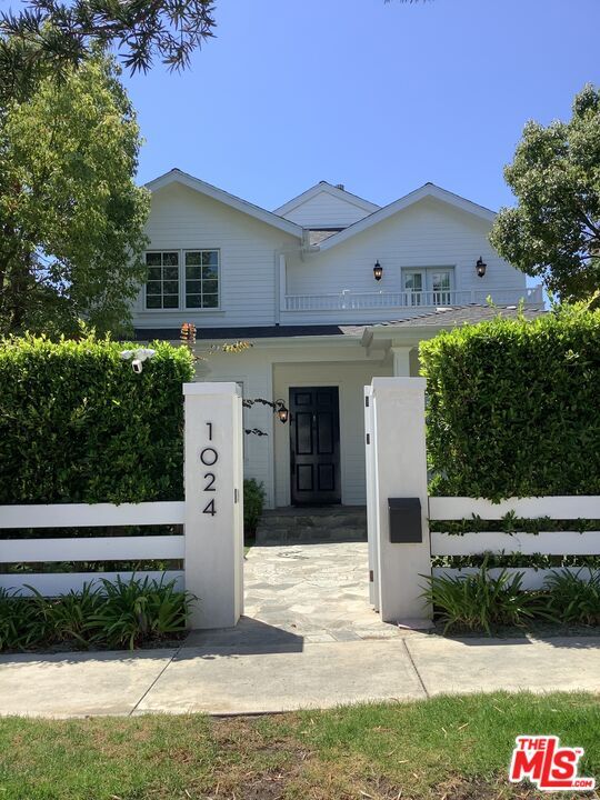 Building Photo - 1024 23rd St