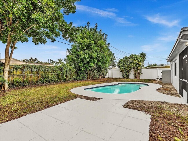 Building Photo - 6800 Raleigh St