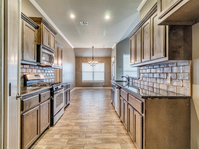 Building Photo - 3813 Normandy Rd