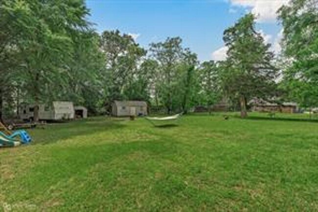 Building Photo - West Shreveport!