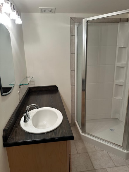 Building Photo - 331 Holland Hills Rd