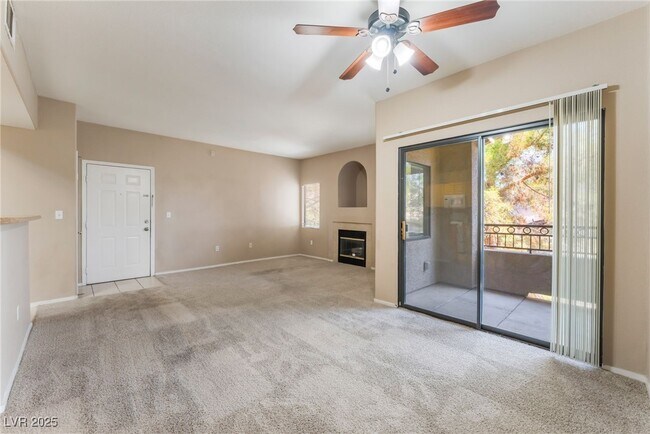 Building Photo - 8250 N Grand Canyon Dr