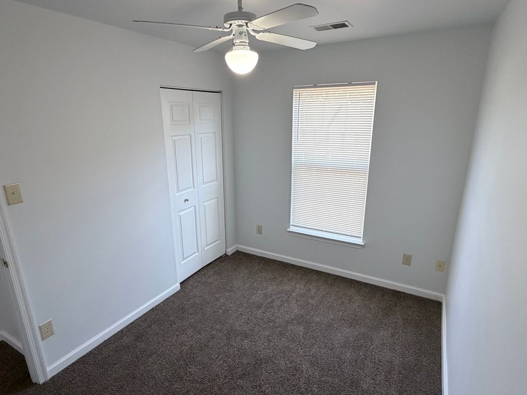 Building Photo - 68 Alexis Dr