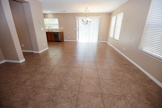 Building Photo - 177 Cloud Cover Ave