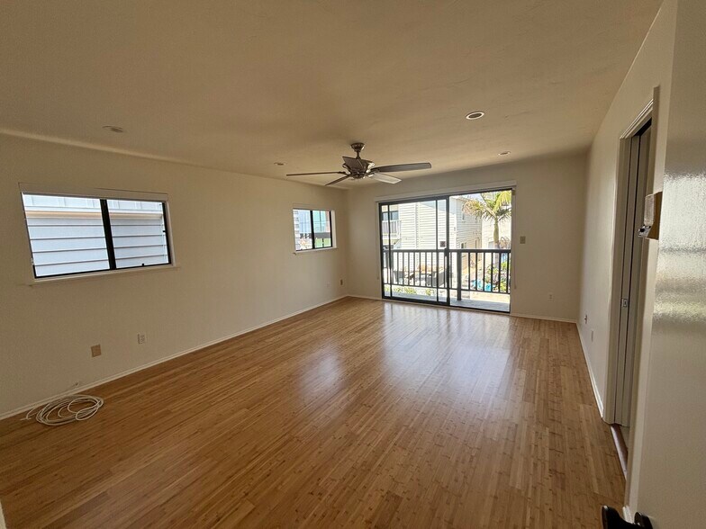 Master bed - 312 18th St