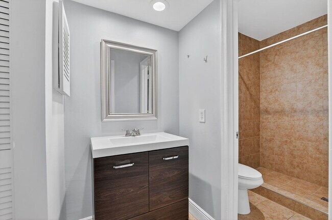 Building Photo - 22847 Ironwedge Dr