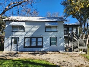 Building Photo - 130 Olive St