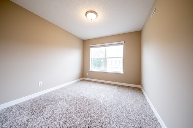 Building Photo - 16415 Jaffna Pl