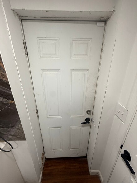 Building Photo - 1215 Savannah St SE