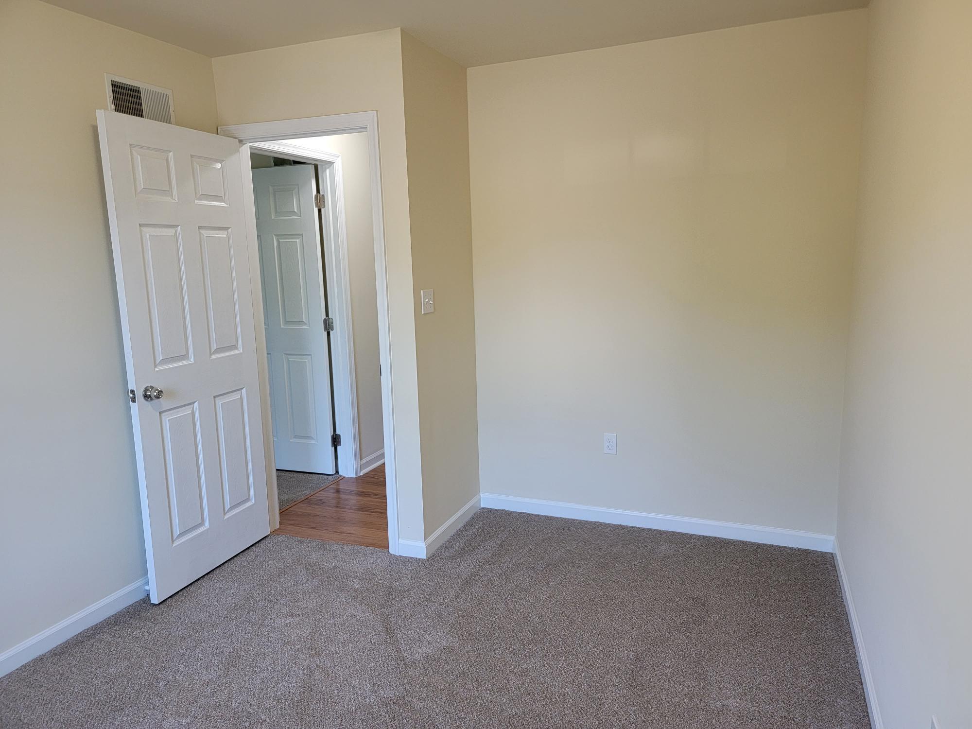 Building Photo - 107 Park Place Cir