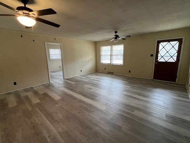 Building Photo - Just off Dave Lyle Blvd, close to shops and restaurants!