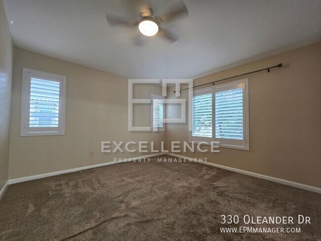 Building Photo - 330 Oleander Dr