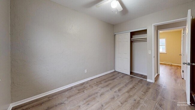 Building Photo - 630 Abbe Rd S
