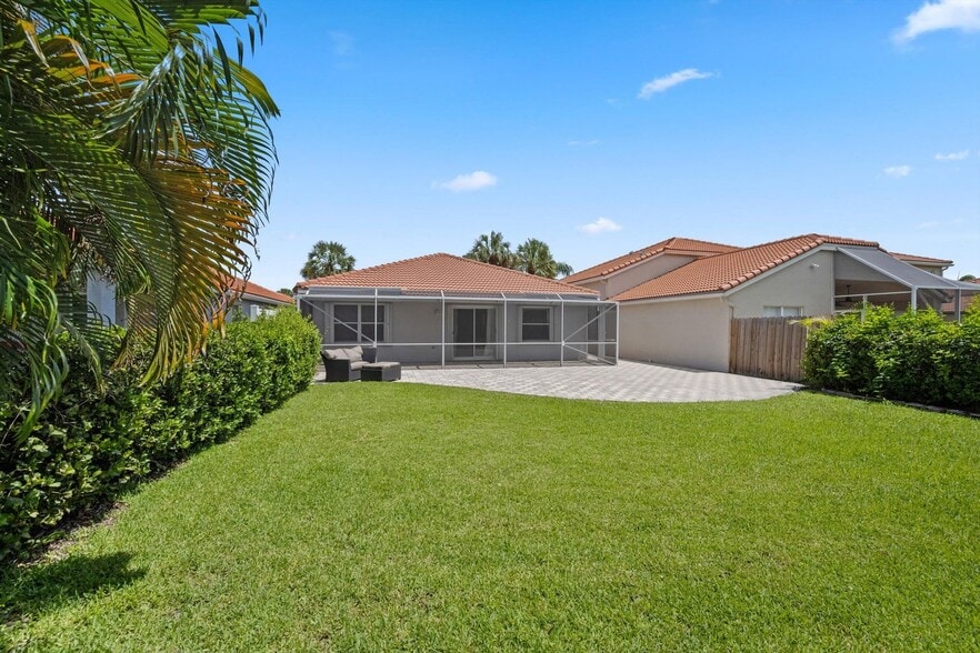 Building Photo - 3800 Miramontes Cir
