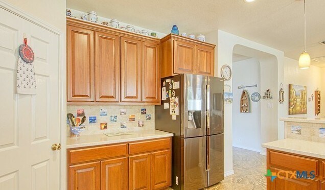 Building Photo - 145 Kipper Ave