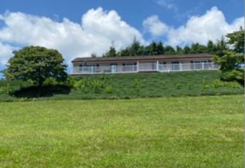 Building Photo - 77 E Porter Rd