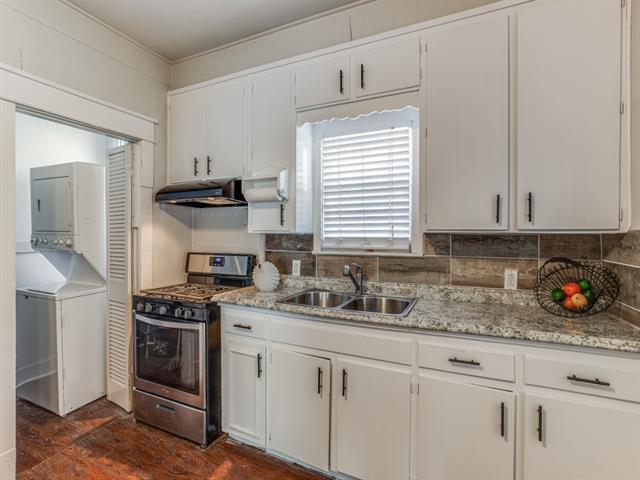 Building Photo - 2629 S Jennings Ave