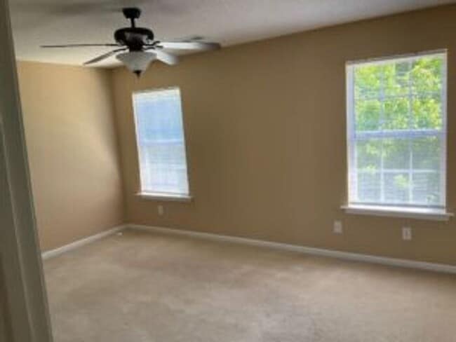 Building Photo - 336 Wild Olive Dr