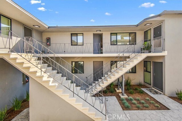 Building Photo - 2120 Manhattan Beach Blvd