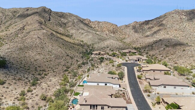 Building Photo - 14216 S 5th St