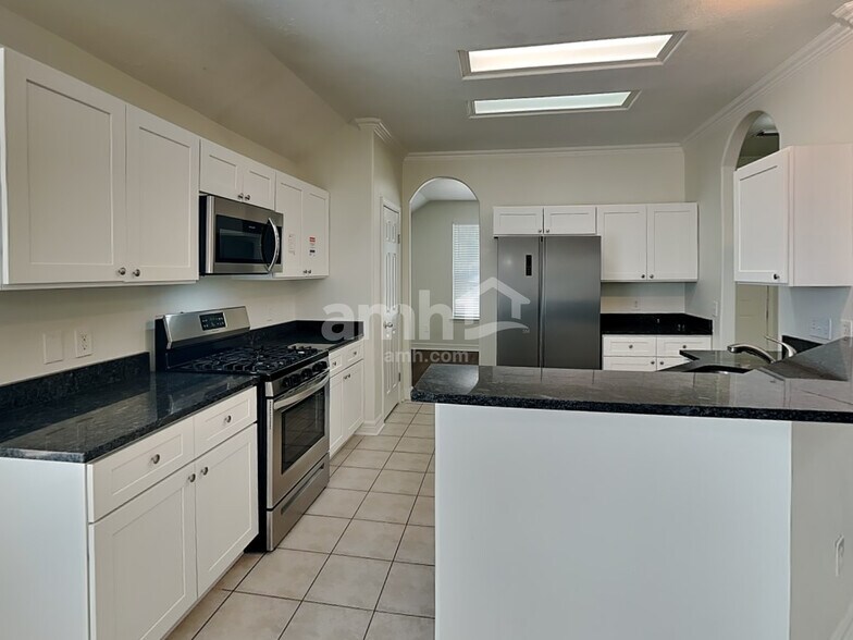 Building Photo - 12038 Lucky Meadow Dr