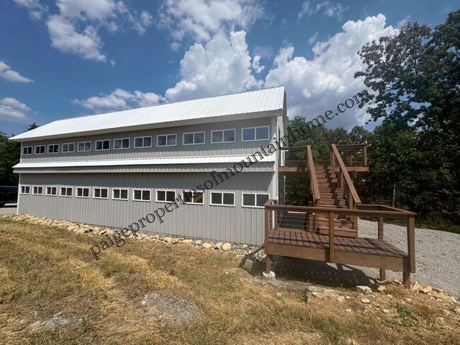 Building Photo - 133 CR 606