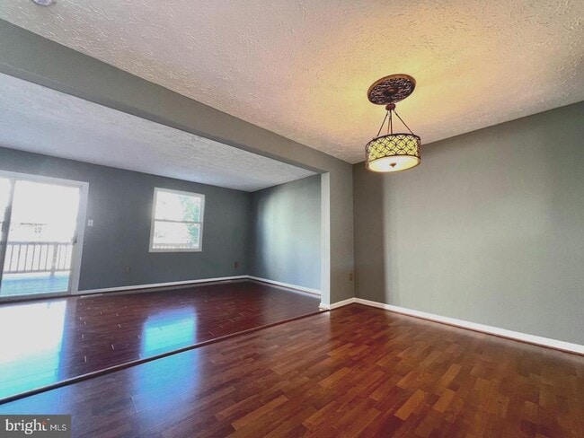 Building Photo - 306 Fleece Flower Dr