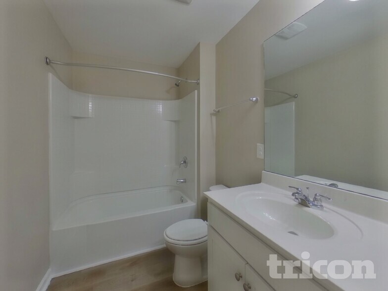 Building Photo - 753 Prominence Rd