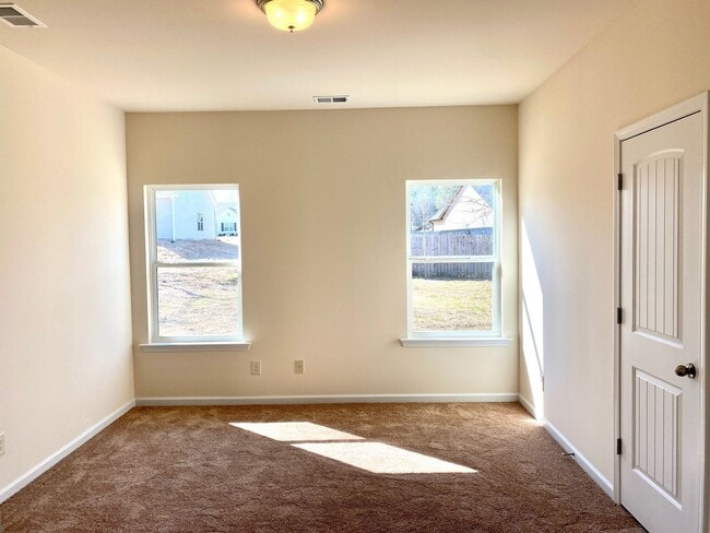 Building Photo - Beautiful home for lease!