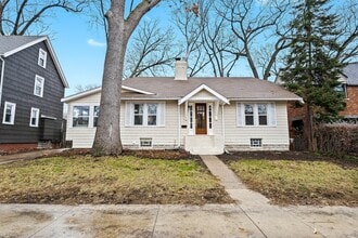 Building Photo - 5 Fairwood Blvd