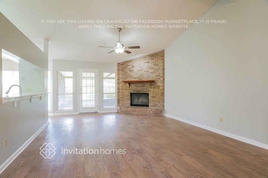 Building Photo - 4440 Battlecreek Ct E