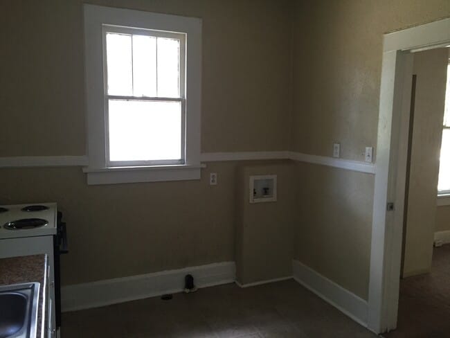 Building Photo - **UPCOMING**Total Electric**4 Bedroom / 2 ...