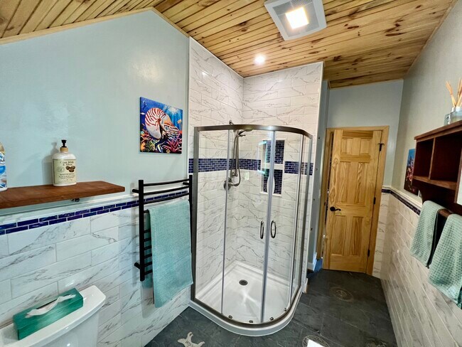 Building Photo - 754 Woodlands Rd