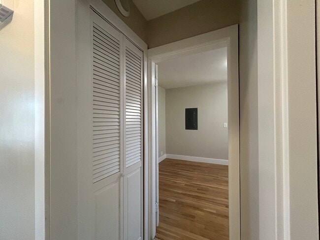 Building Photo - Vintage Aesthetic Meets Modern Glow-Up! Your Next Home Is Here!