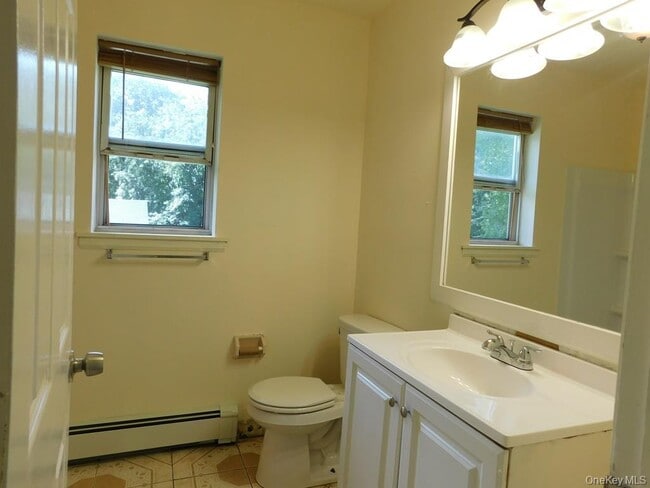 Building Photo - 12 Sequestered Rd
