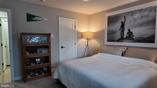 Building Photo - 402 Mulberry Cove