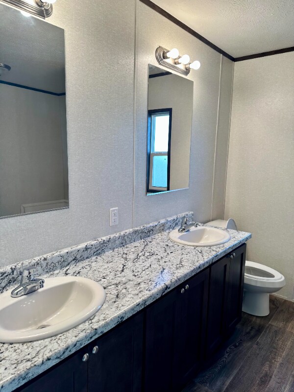 Building Photo - 3200 S Highland Park Dr