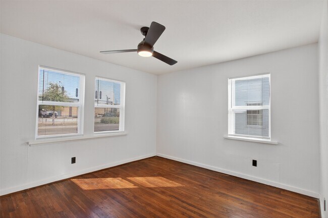 Building Photo - 3444 Blodgett St