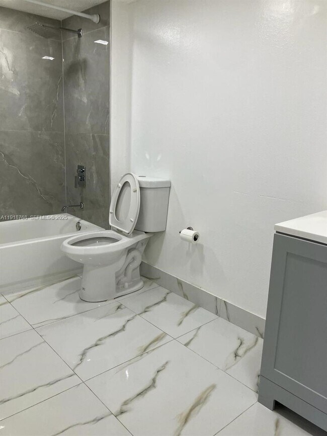 Building Photo - 4025 W McNab Rd