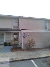 Building Photo - 727 S Main St
