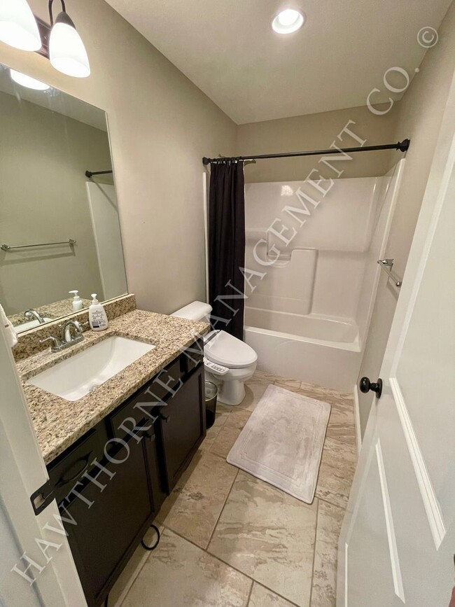 Building Photo - Beautiful 3 Bedroom Home in Southern Columbia