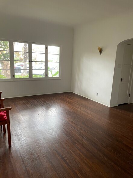 Living Room - 854 19th St