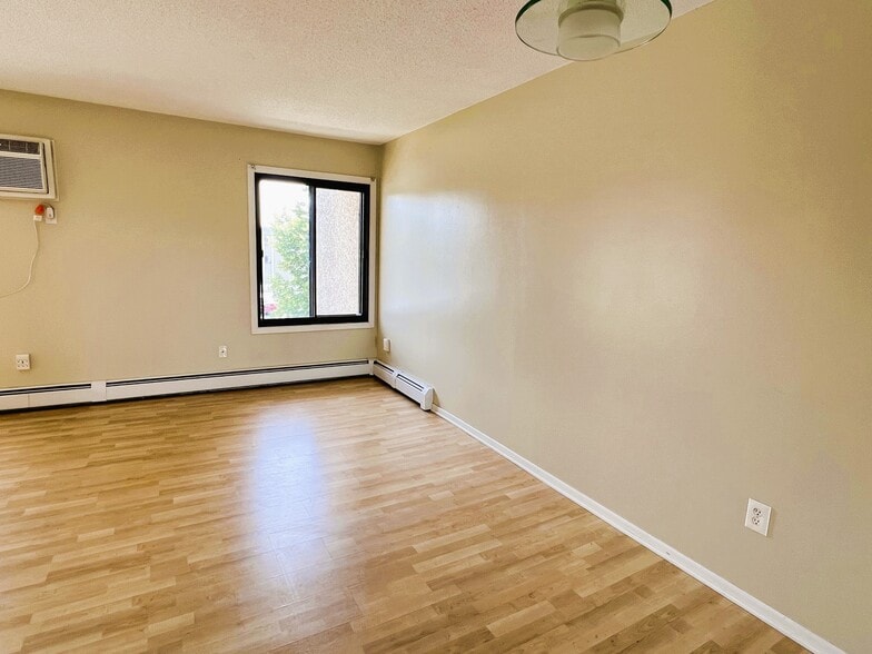Building Photo - 4110 Rahn Rd