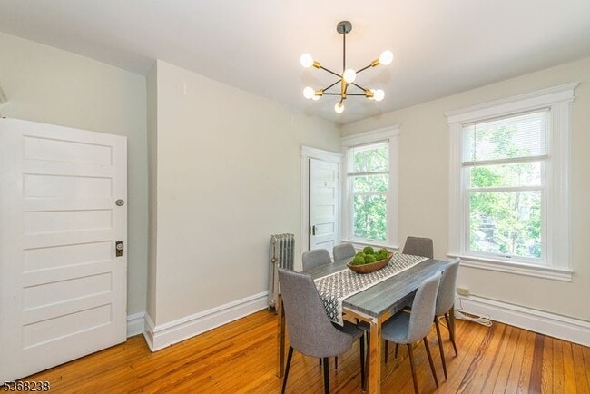 Building Photo - 207 Hillside Ave