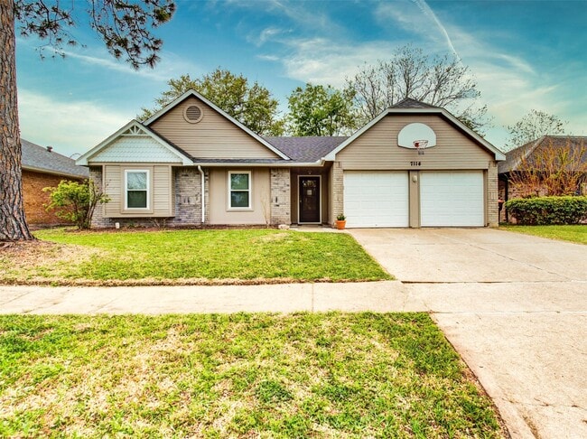 Building Photo - 7114 Buchanan Dr