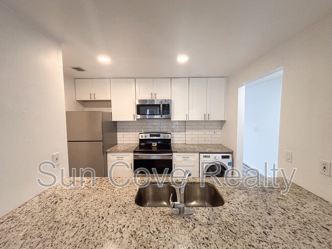 Building Photo - 9940 7th Way N