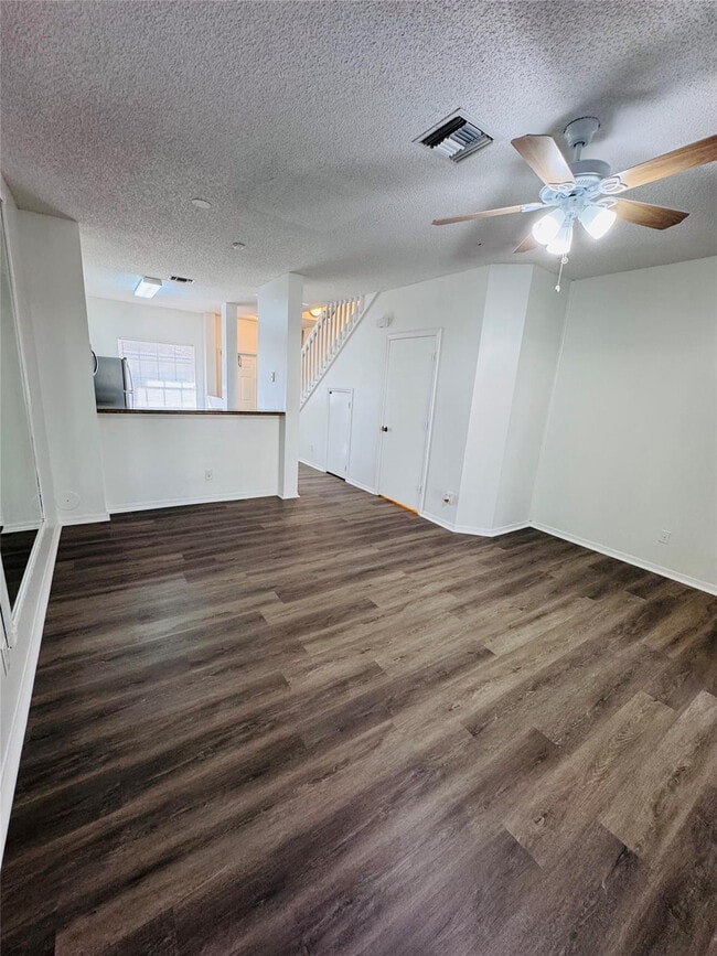 Building Photo - 12113 SW 2nd St