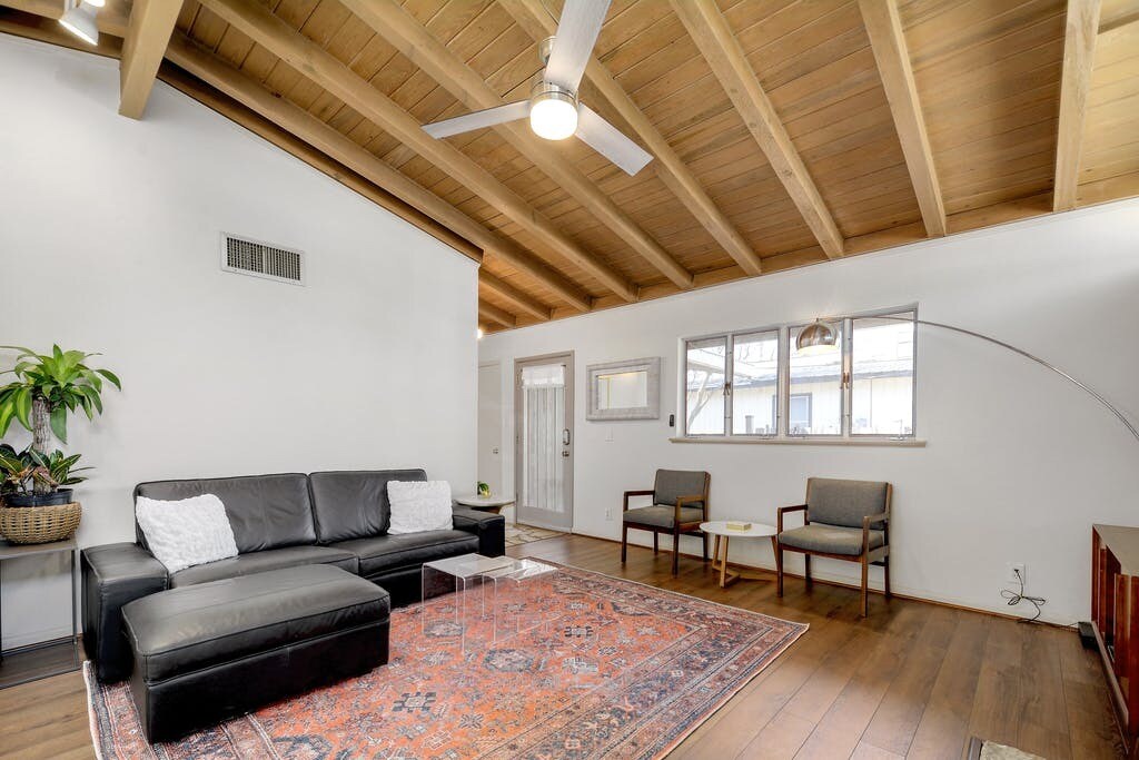 Building Photo - 1813 Dexter St